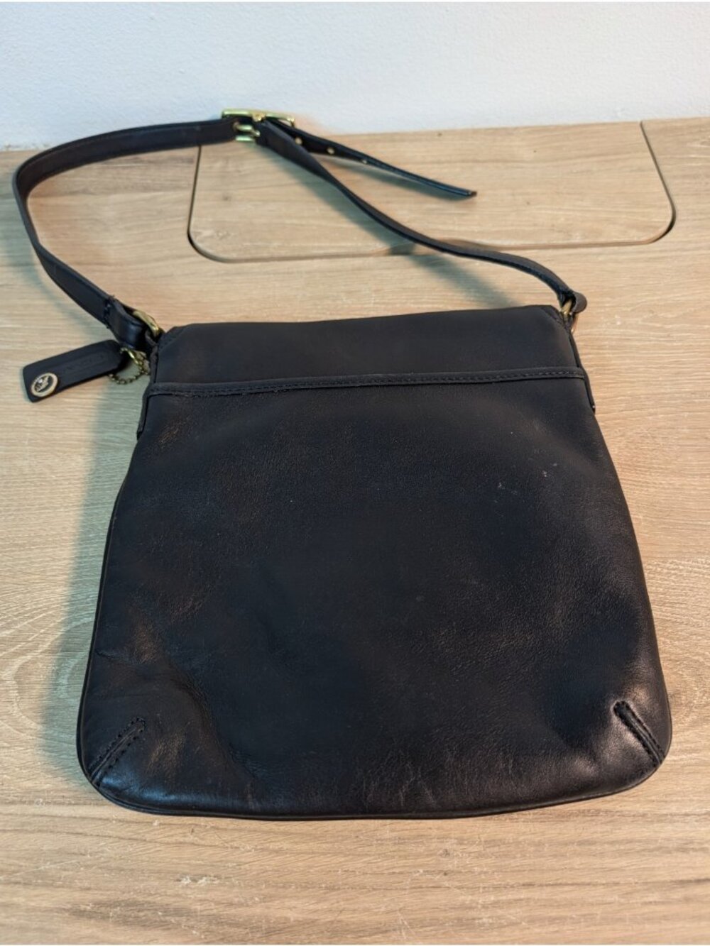 Vintage COACH Y2K Black Soft Leather M33-9592 Crossbody Strap Handbag - Picture 5 of 9